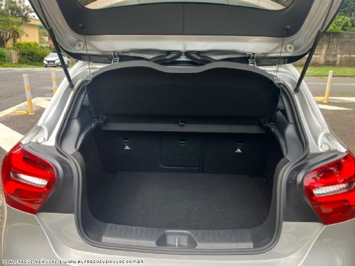 Mercedes-Benz A200 1.6 TURBO 2017/2018